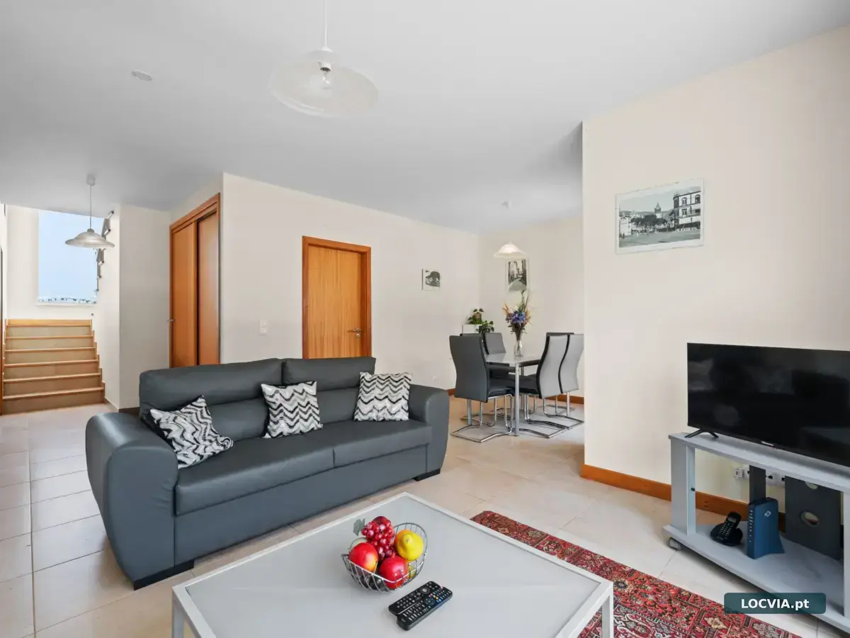 Moradia T4, Estreito da Calheta com vista mar.