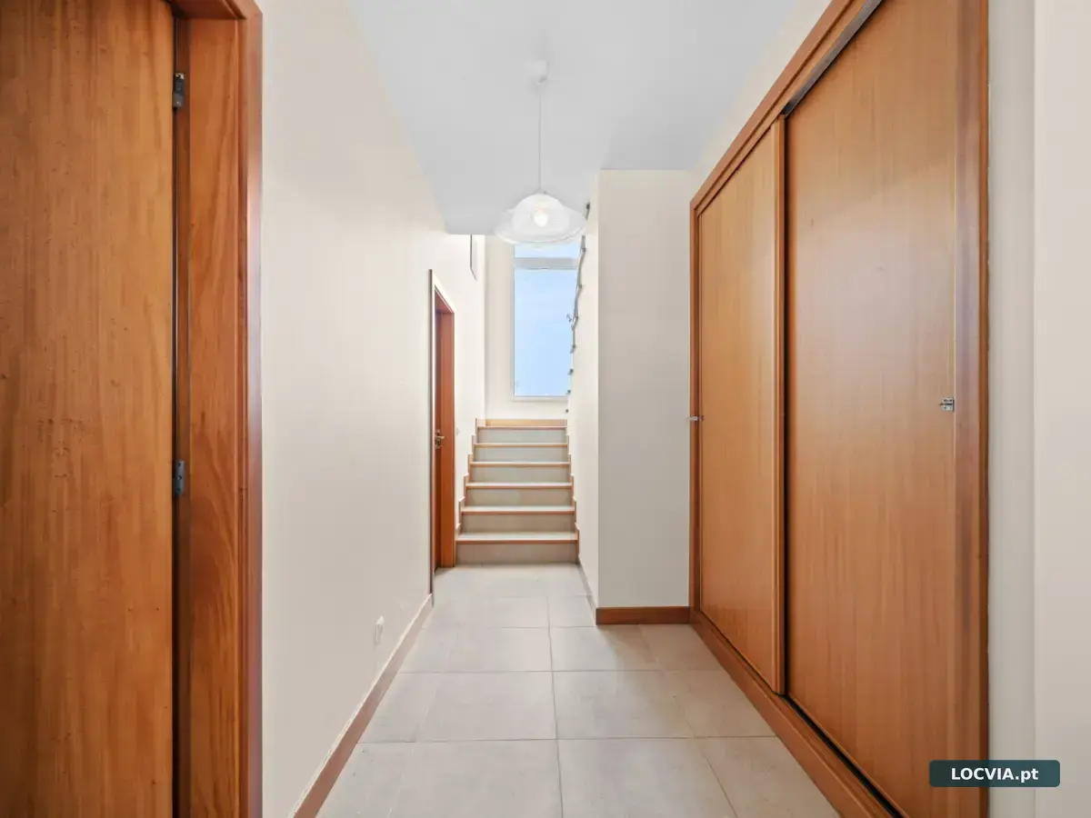 Moradia T4, Estreito da Calheta com vista mar.