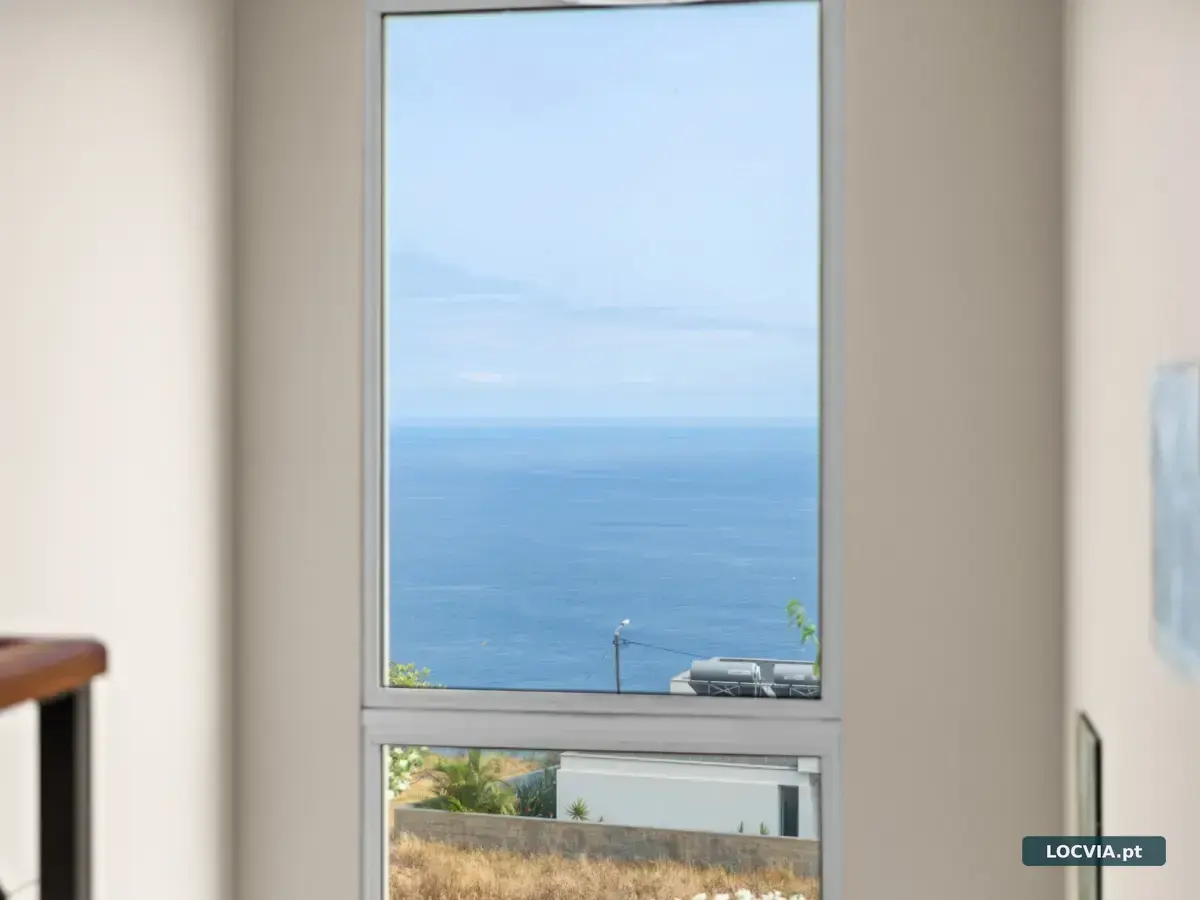 Moradia T4, Estreito da Calheta com vista mar.
