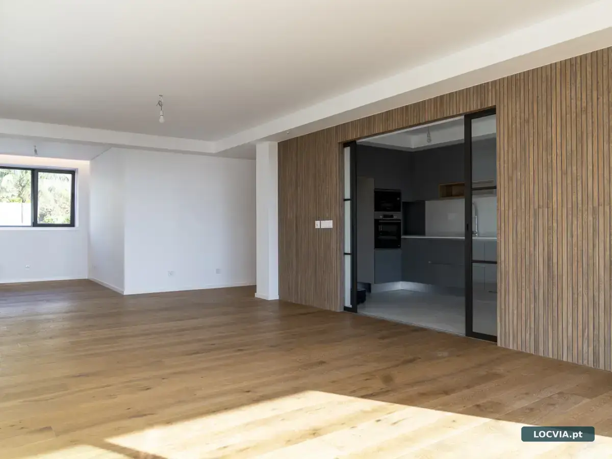 Apartamento T2 +1 com Terraço Privado, Jacuzzi e Vista Mar