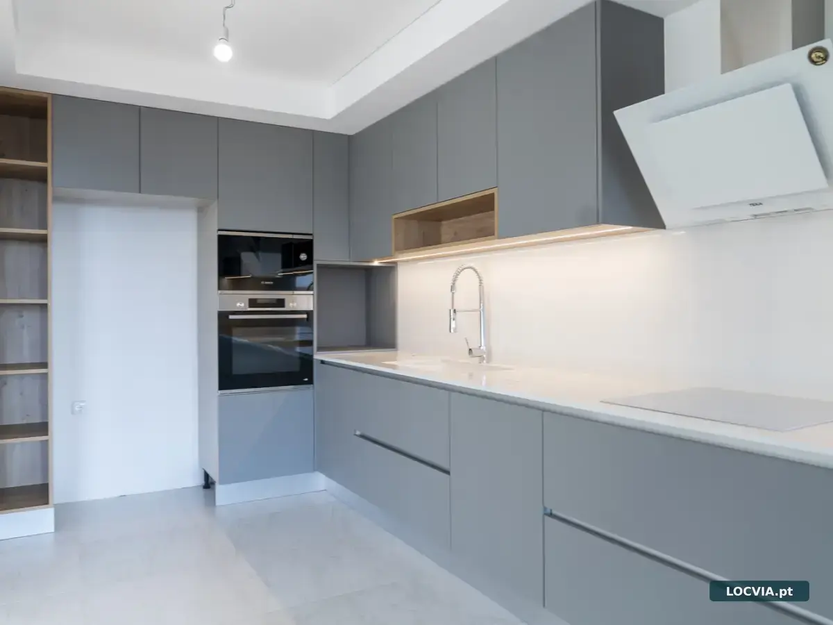 Apartamento T2 +1 com Terraço Privado, Jacuzzi e Vista Mar