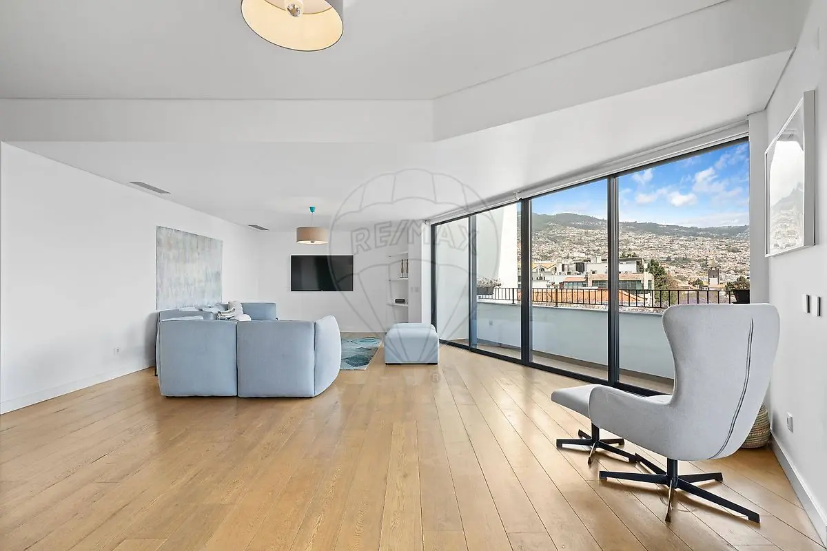 Apartamento T4 de luxo à venda em Sé, Funchal