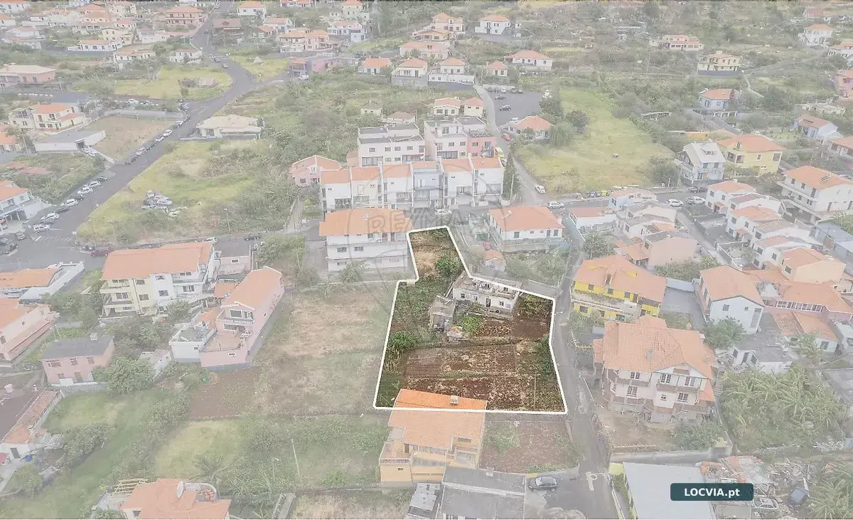 Moradia T4 à venda em Machico