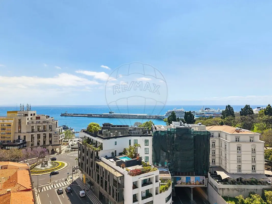 Apartamento T4 de luxo à venda em Sé, Funchal