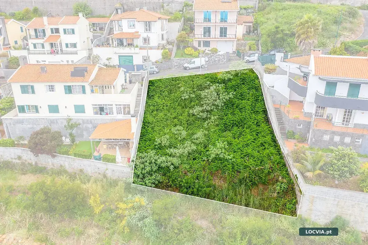Terreno à venda em Camacha, Santa Cruz