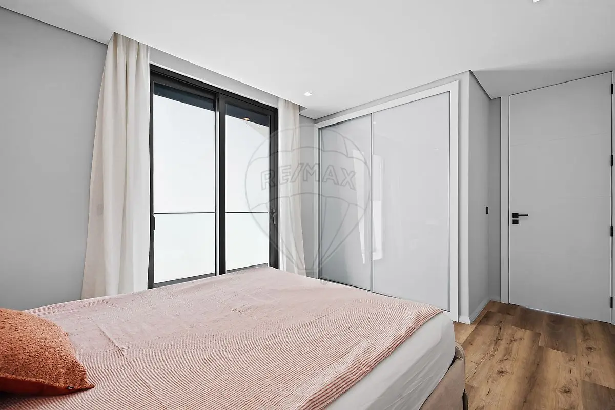Apartamento T2 para arrendar em São Martinho, Funchal