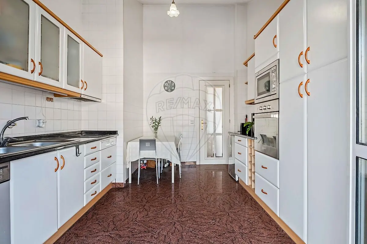 Apartamento T5 de luxo à venda em Santa Luzia, Funchal