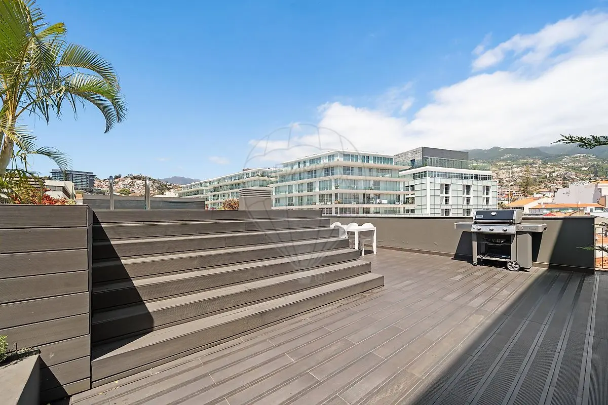 Apartamento T4 de luxo à venda em Sé, Funchal