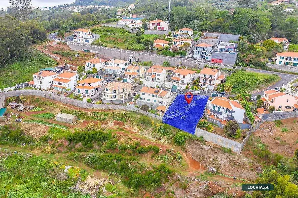 Terreno à venda em Camacha, Santa Cruz