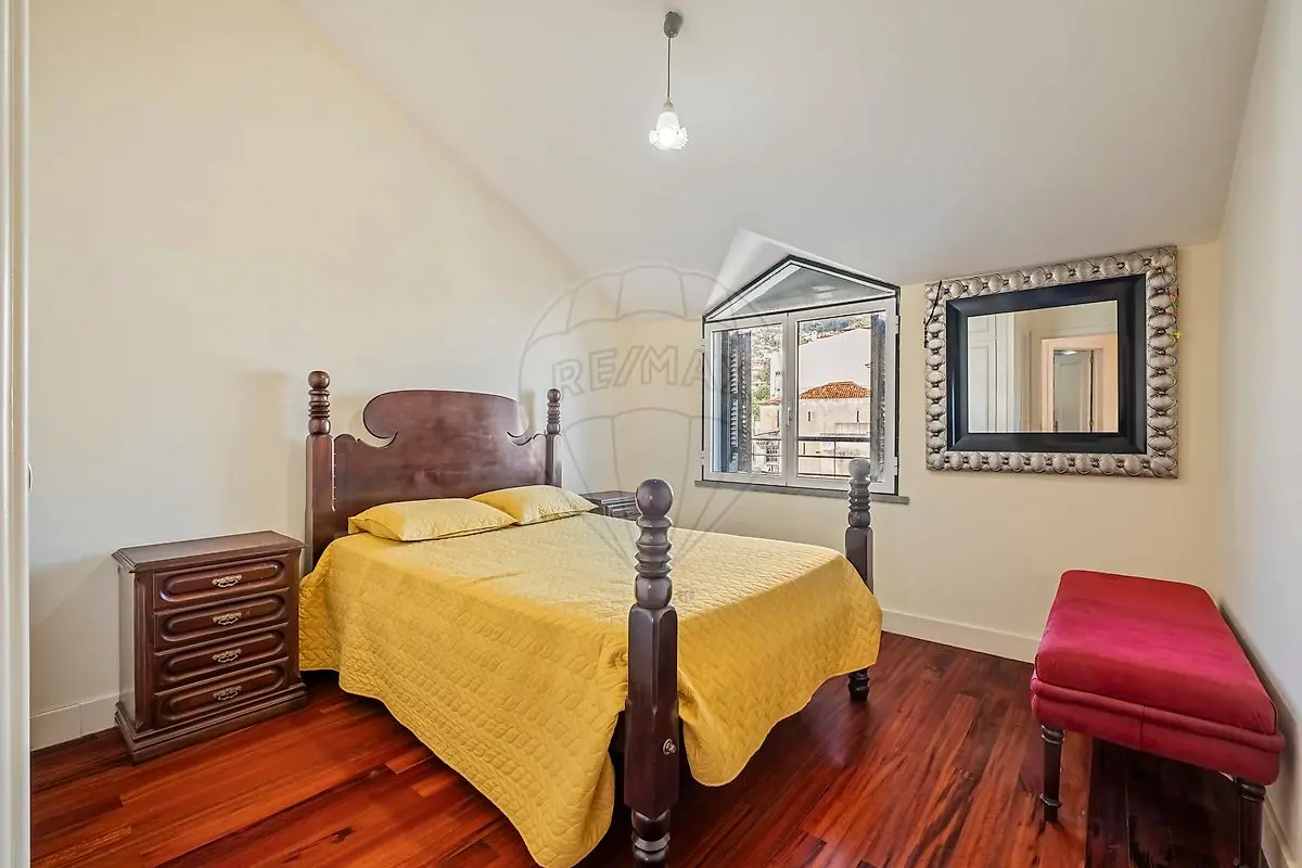 Apartamento T5 de luxo à venda em Santa Luzia, Funchal