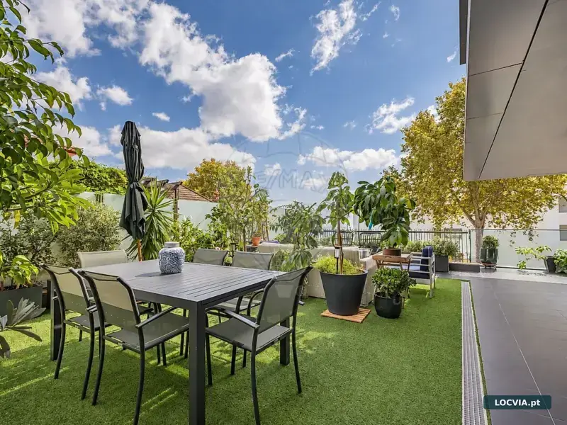 Apartamento T3 à venda em São Martinho, Funchal