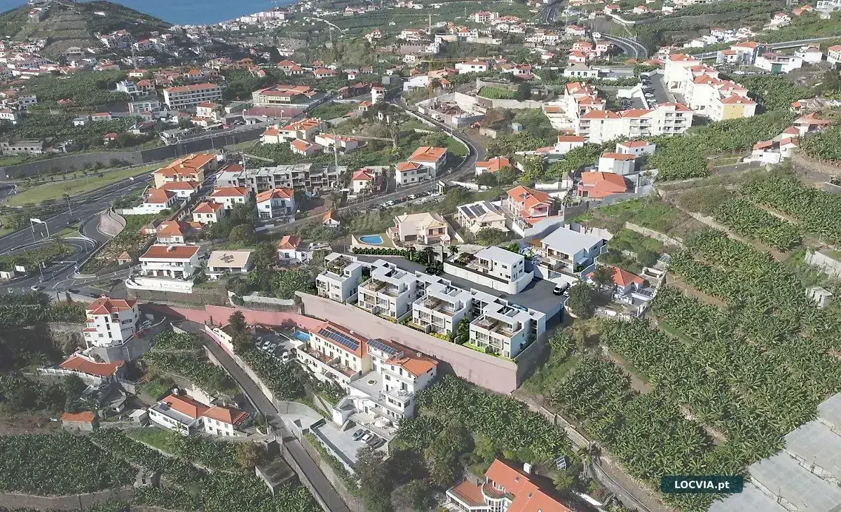 Moradia T3 à venda em Câmara de Lobos