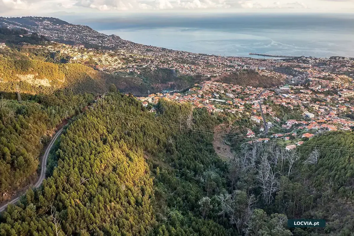 Terreno à venda em São Roque, Funchal