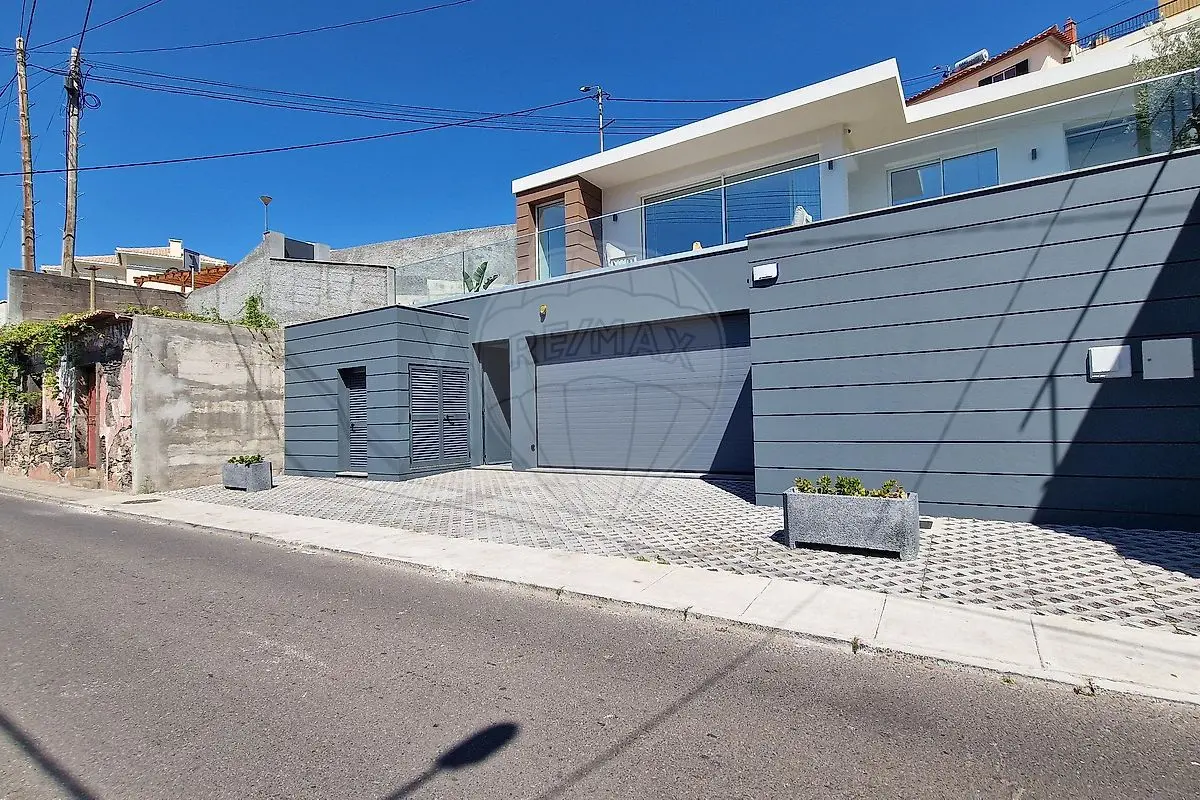 Moradia T3 para arrendar em Imaculado Coração Maria, Funchal