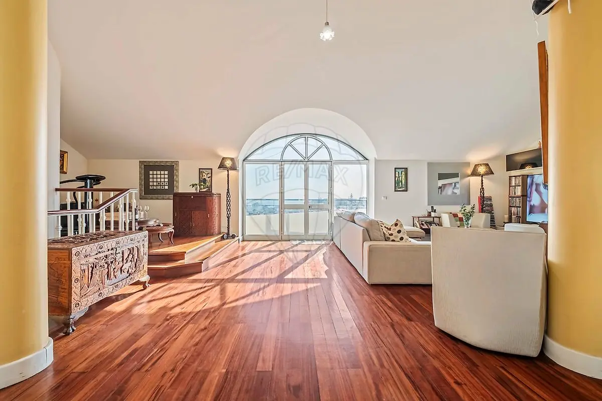 Apartamento T5 de luxo à venda em Santa Luzia, Funchal